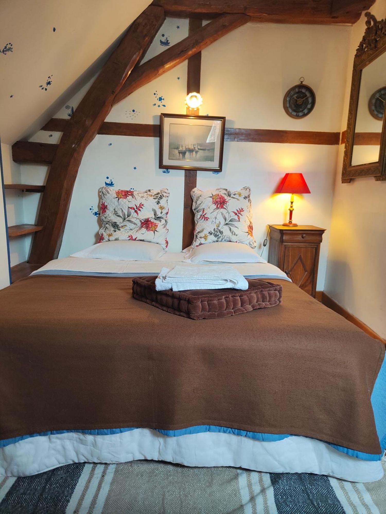 Bed and Breakfast La Taniere Des Tanneries Tonnerre Zewnętrze zdjęcie