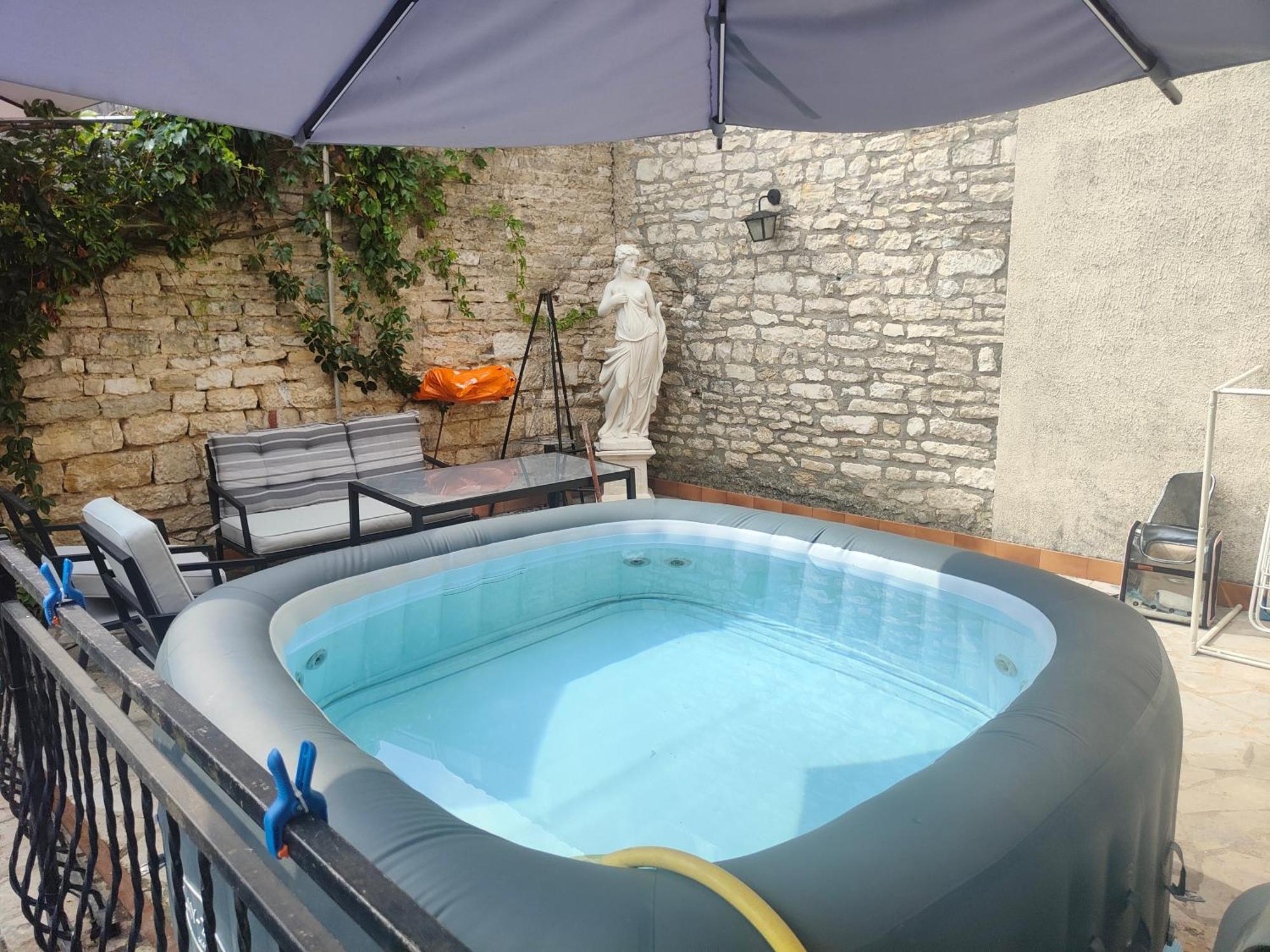 Bed and Breakfast La Taniere Des Tanneries Tonnerre Zewnętrze zdjęcie